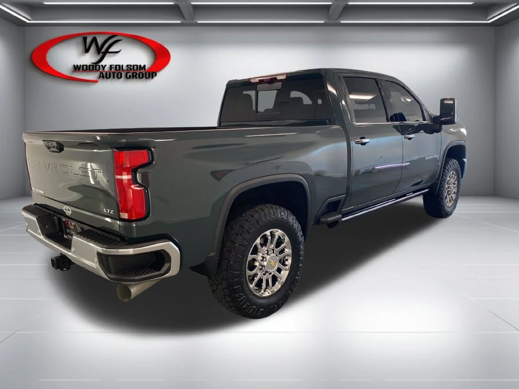 Used 2026 Cypress Gray Chevrolet LTZ image 7