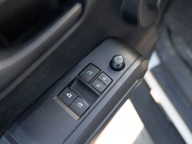 Used 2019 White Toyota SR image 16
