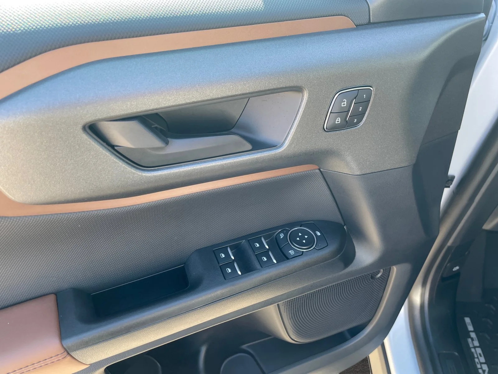 New 2026 Space White Metallic Ford Outer Banks image 12