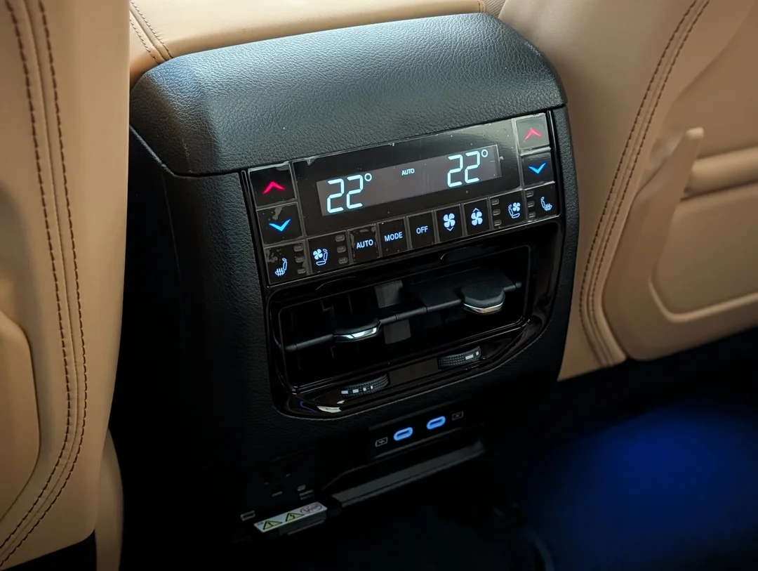 New 2026 Black Jeep Summit - - 4x4 - 324HP Turbo I4 - Adaptive Cruise Control - Blind Spot Monitor & More! image 30