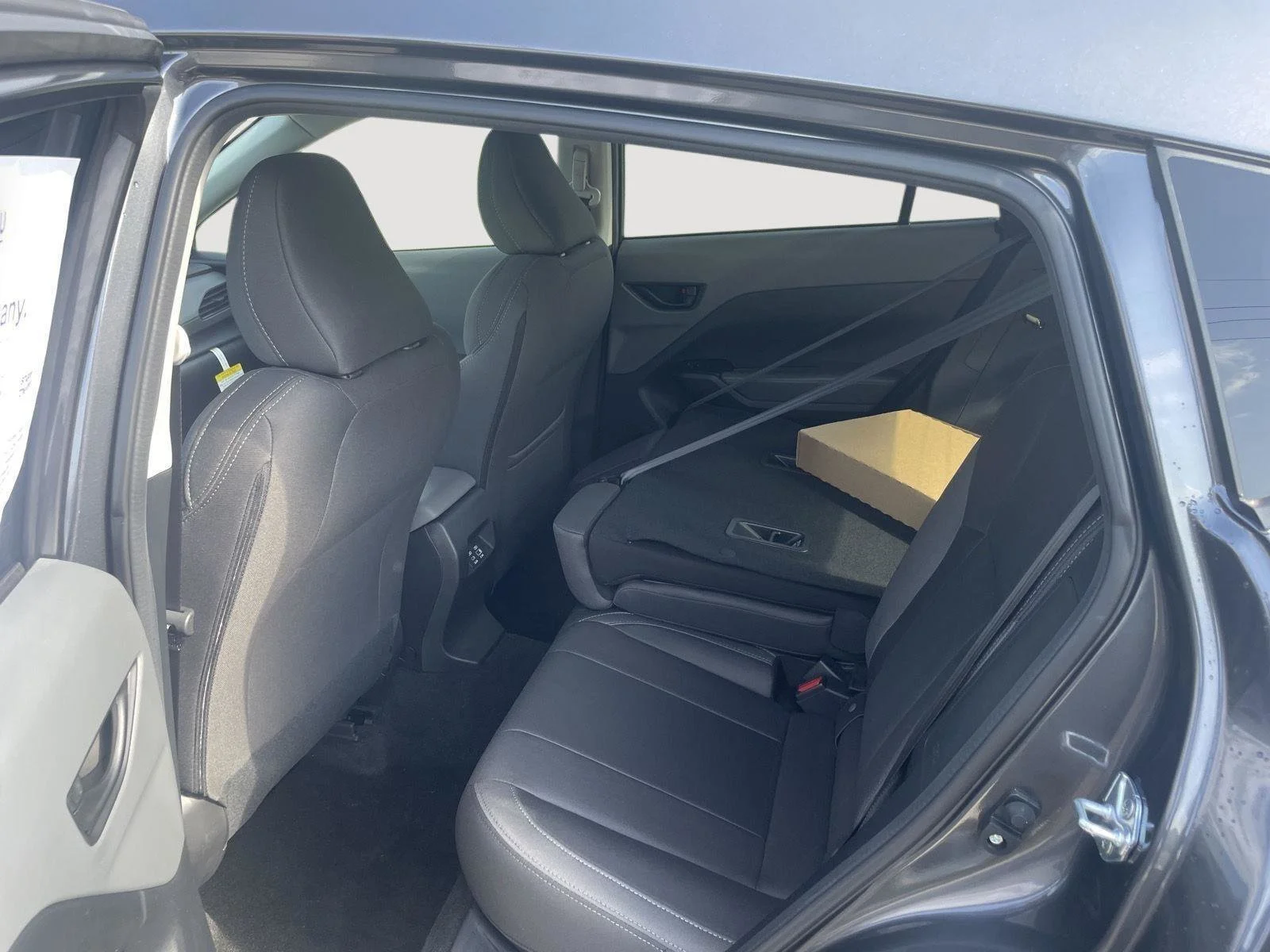 New 2026 Magnetite Gray Metallic Subaru Premium image 24