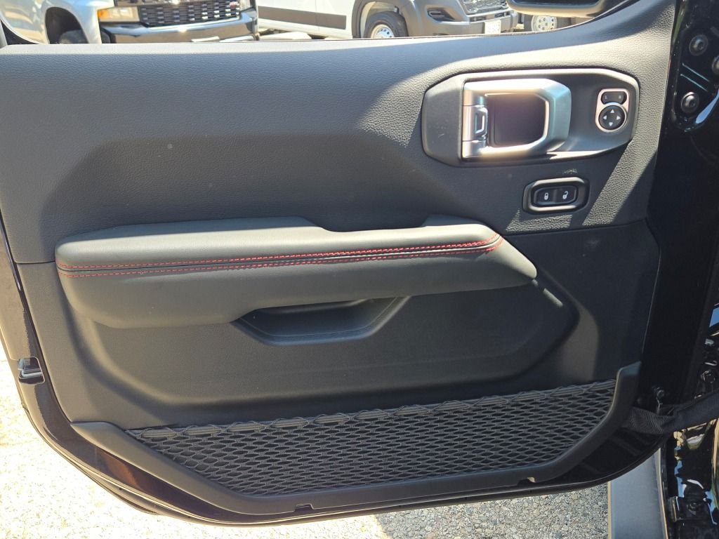 New 2026 Black Clearcoat Jeep Rubicon image 22