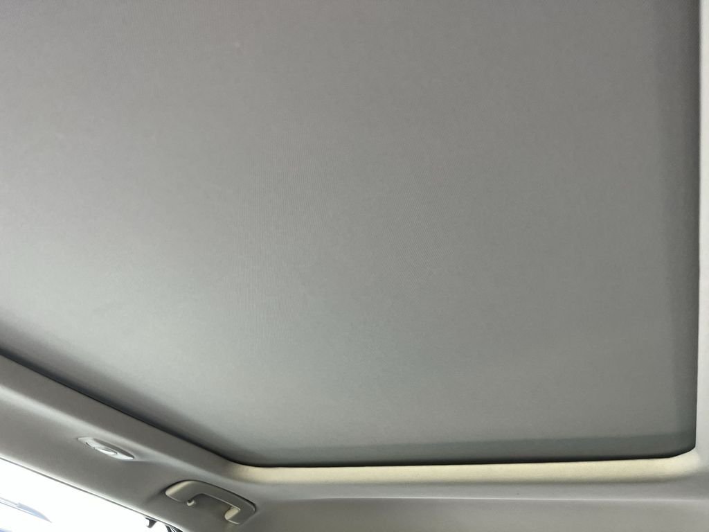 Used 2021 Gray Nissan SL image 22