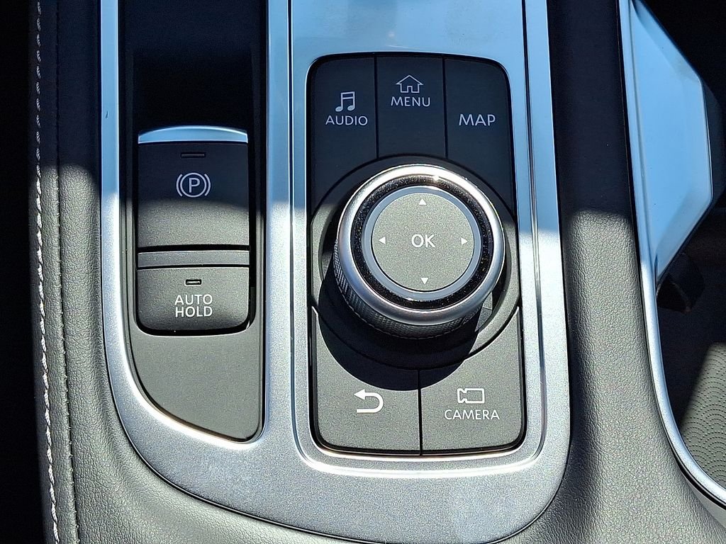 New 2026 GRAPHITE SHADOW INFINITI Luxe AWD image 16
