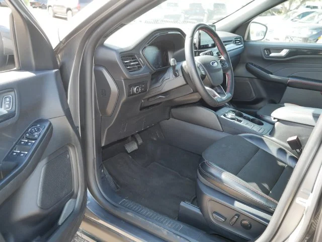 Used 2025 Gray Ford ST-Line Select image 12
