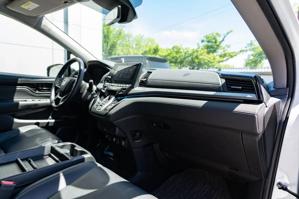 Used 2022 White Honda Touring image 28