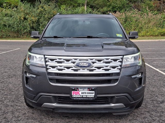 Used 2019 Gray Ford XLT image 3