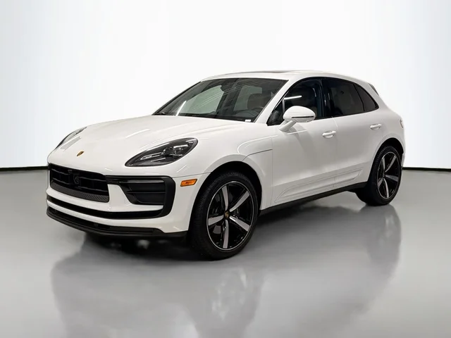 2026 Porsche Macan 