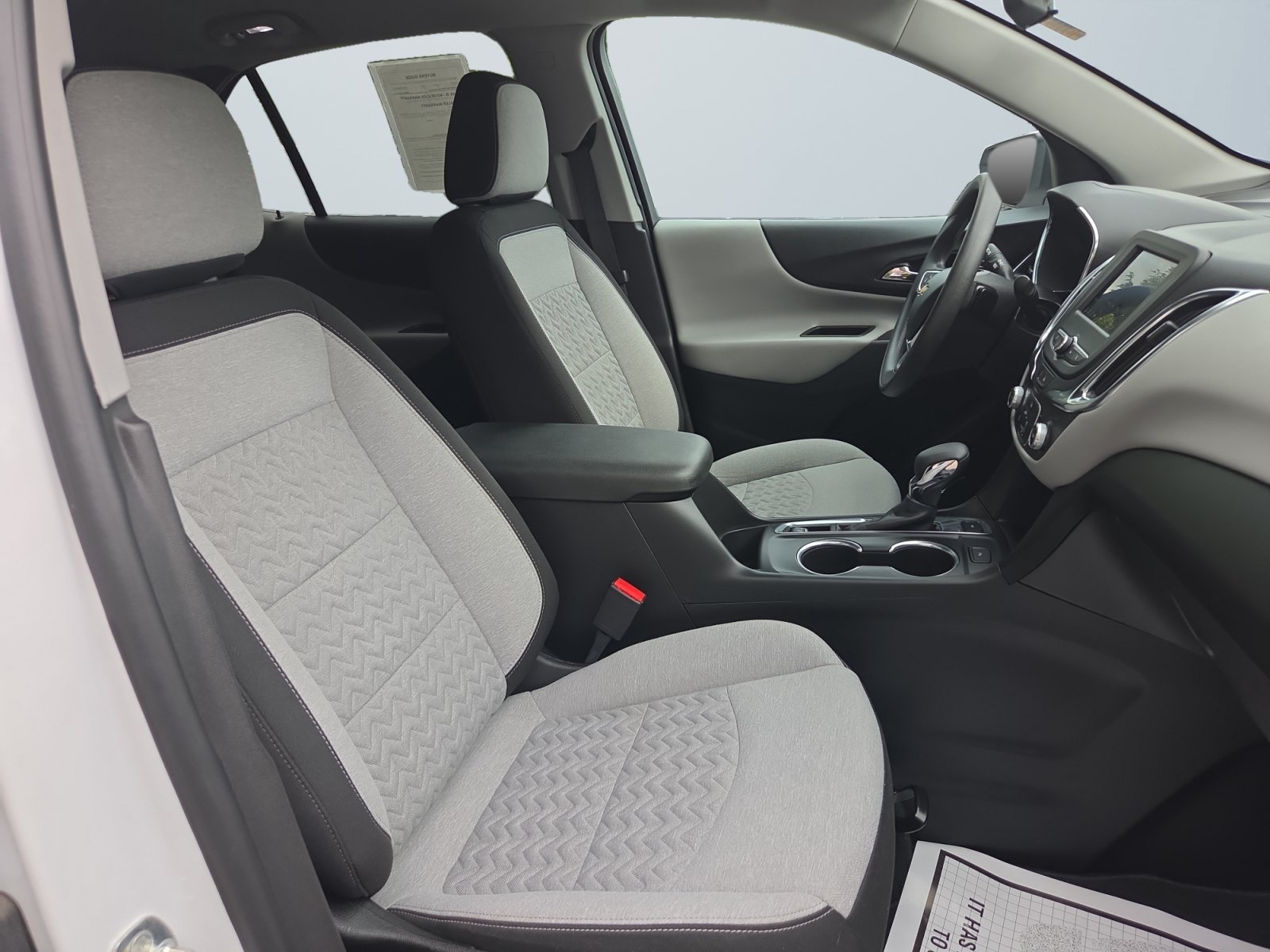 Used 2022 Summit White Chevrolet LT image 16