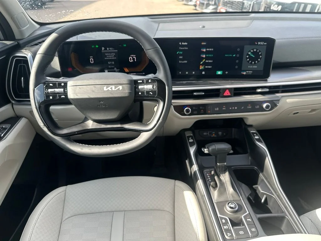 New 2026 White Kia S image 13