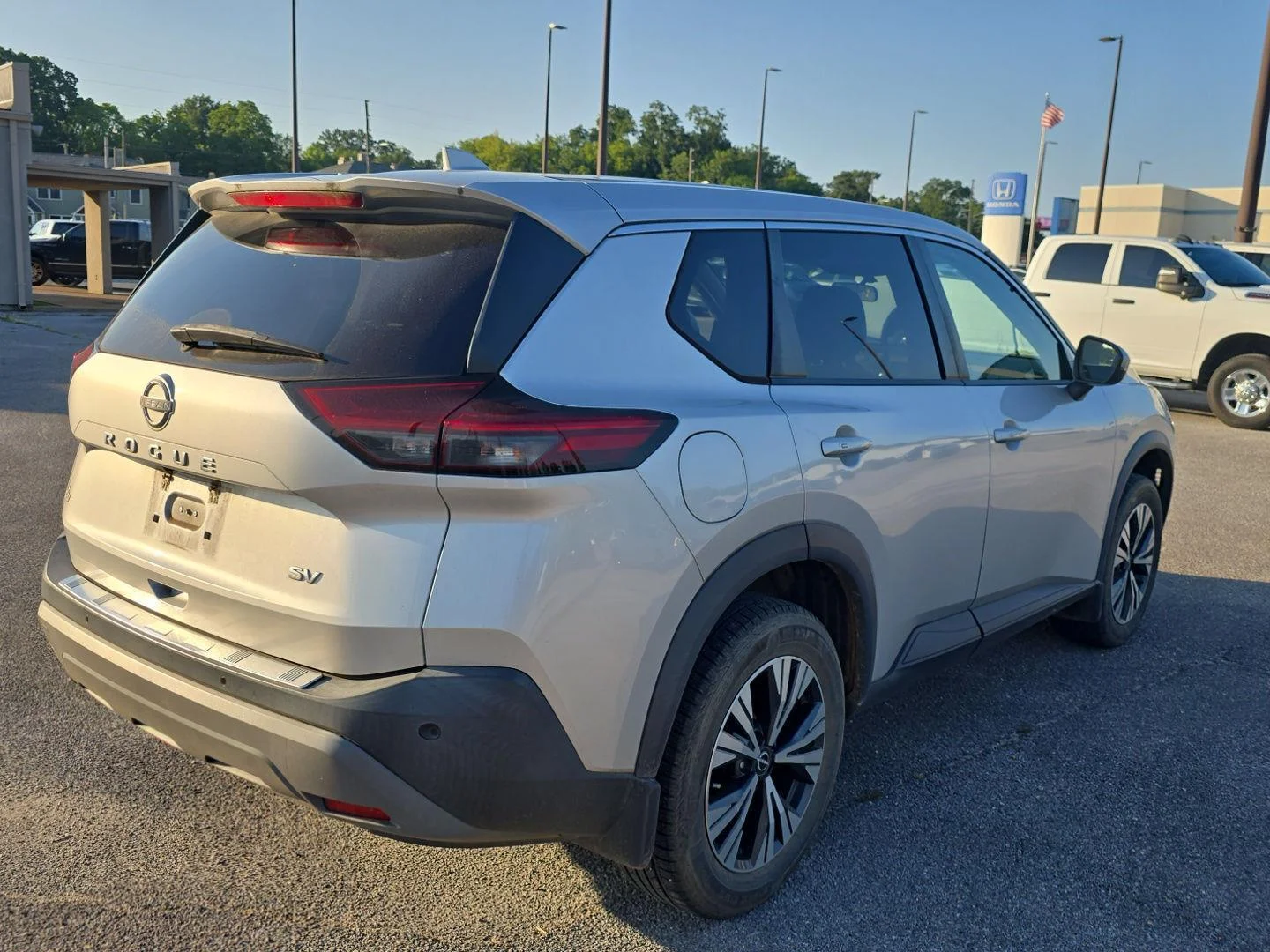 Used 2022 Brilliant Silver Metallic Nissan SV image 3