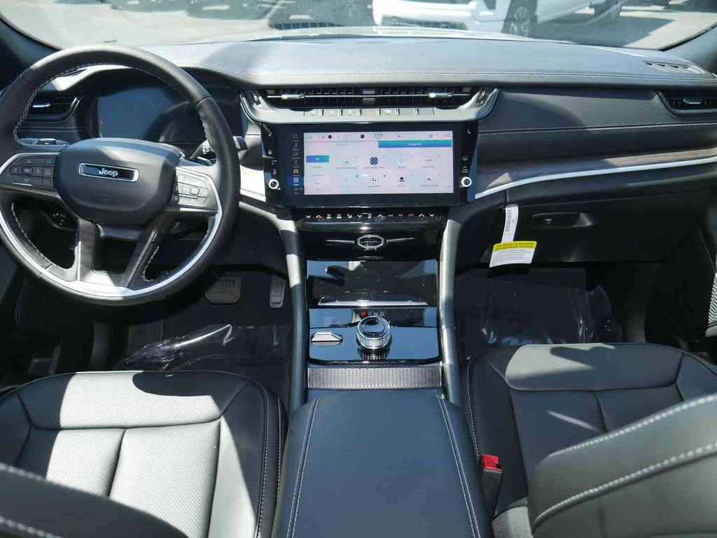 New 2026 Silver Zynith Jeep Limited image 4