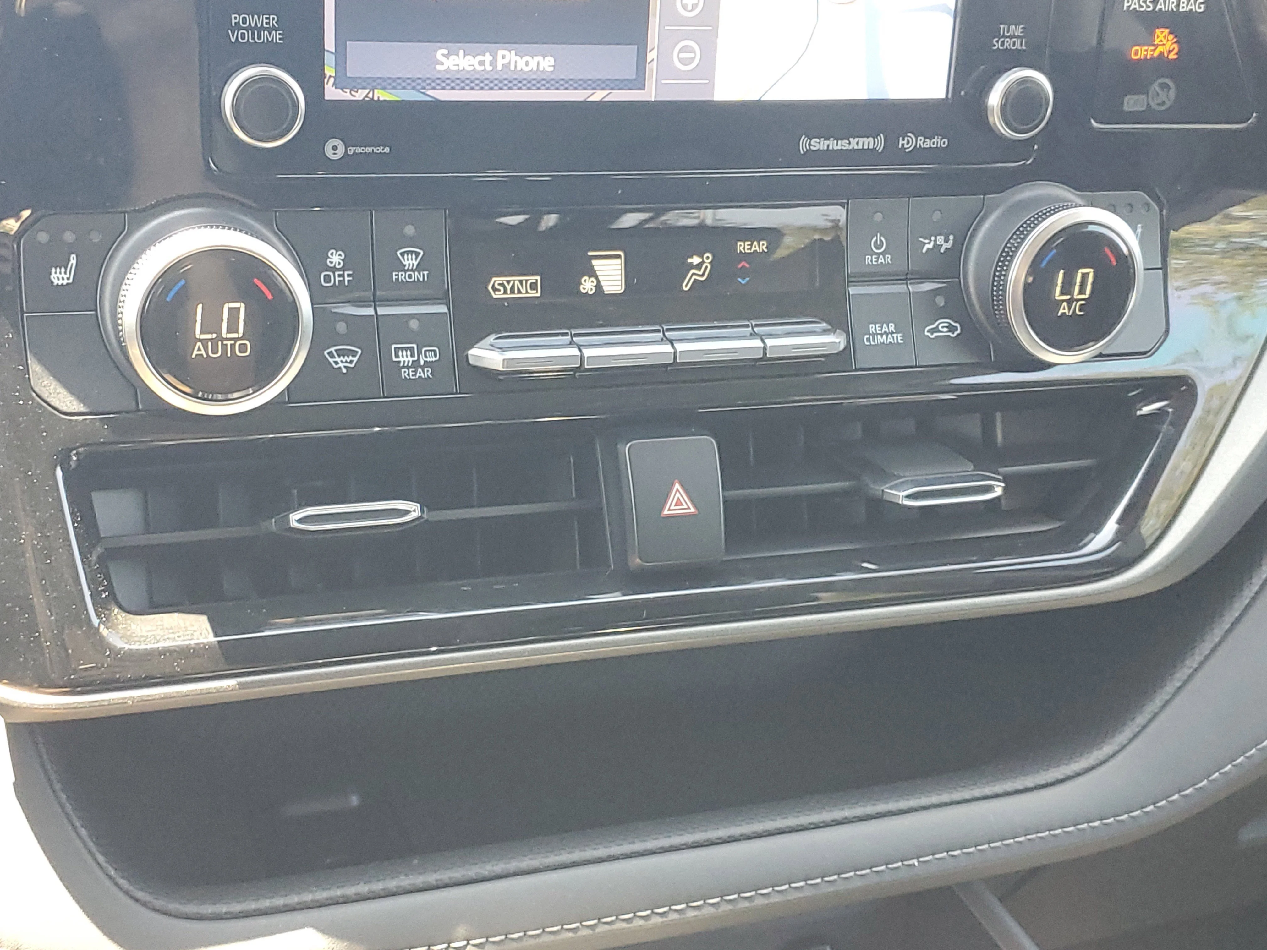 Used 2022 Ruby Flare Pearl Toyota Hybrid XLE image 29
