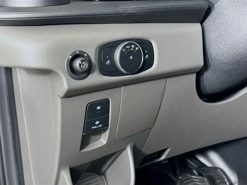 New 2026 Oxford White Ford Cargo Van image 10
