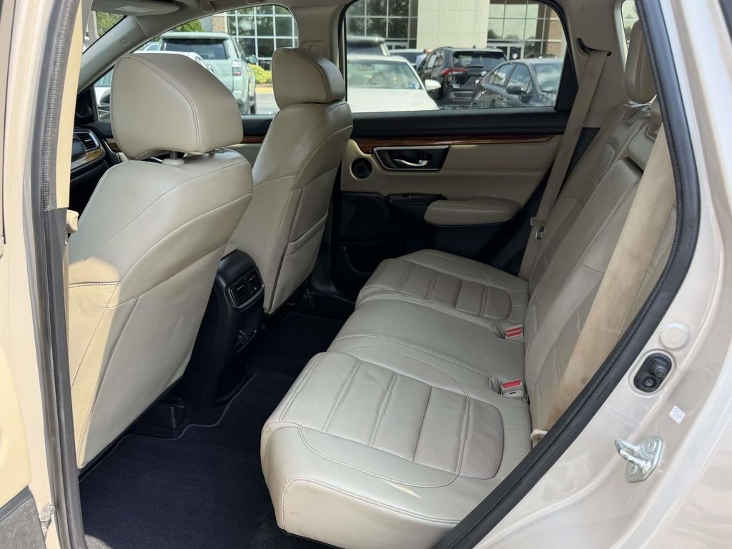 Used 2018  Honda Touring image 15
