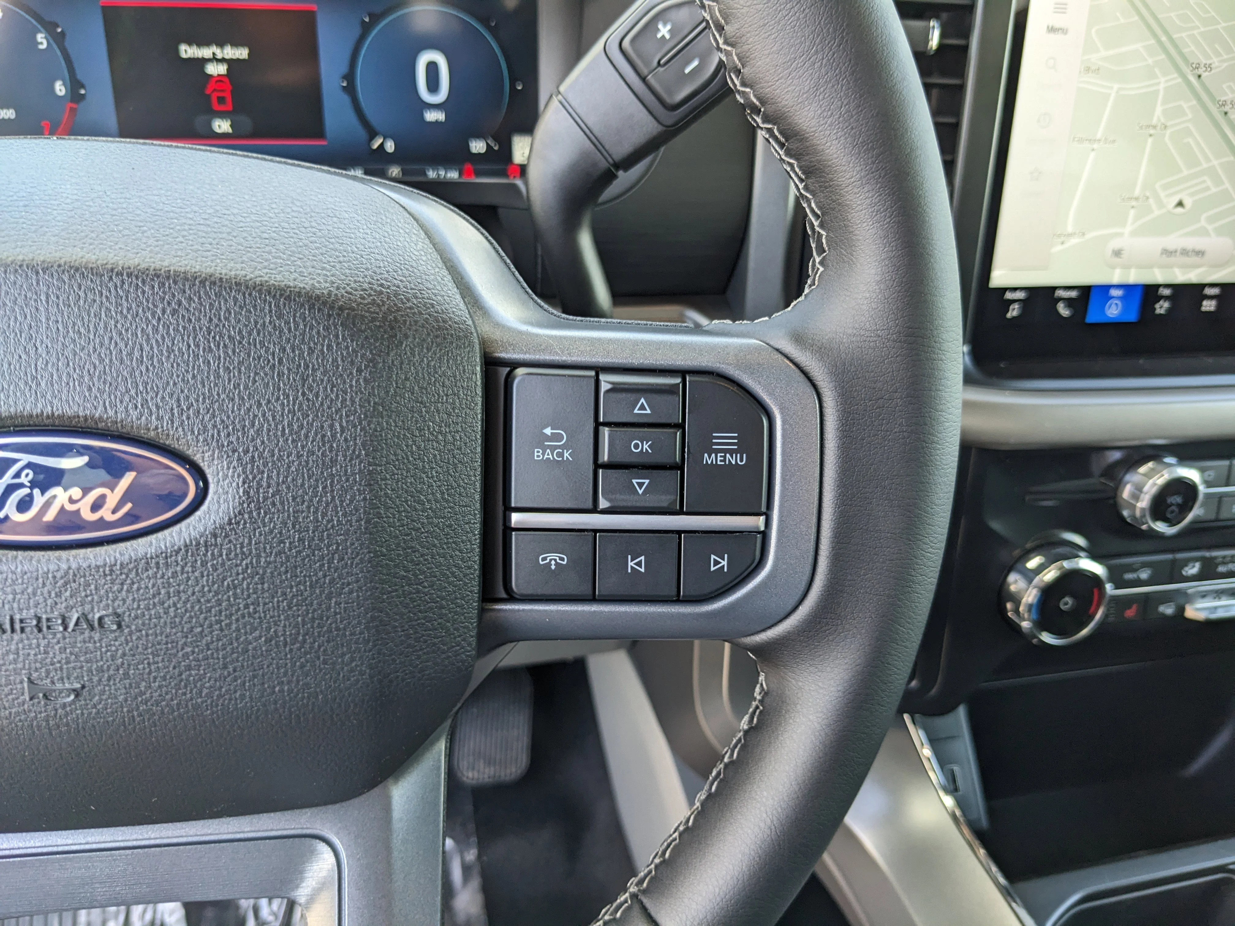 New 2026 Oxford White Ford XLT image 30