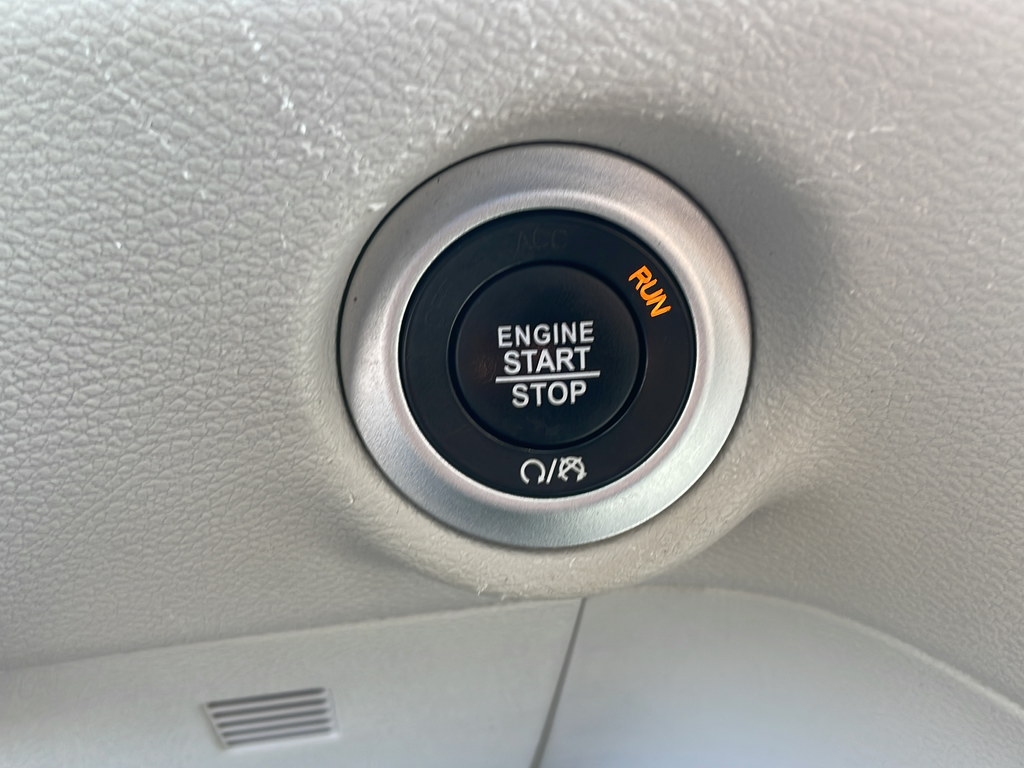 Used 2024 Silver Chrysler Touring L image 13