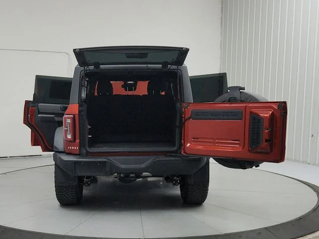Used 2023 Red Ford Badlands image 14