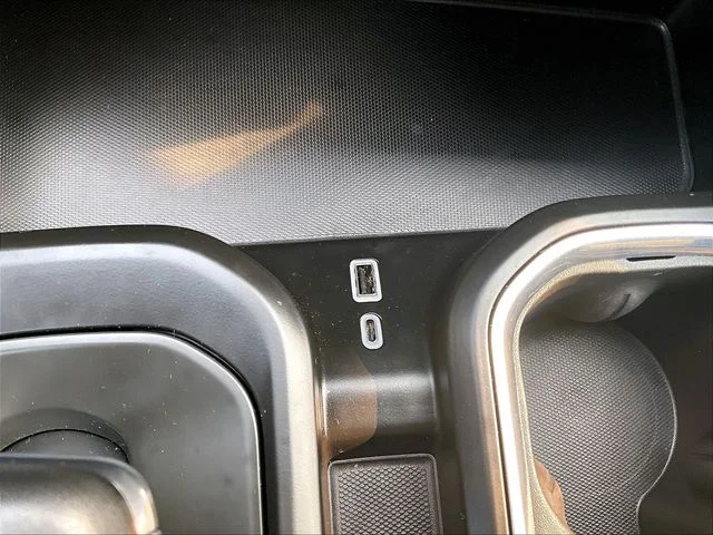Used 2024 Silver GMC Denali image 28