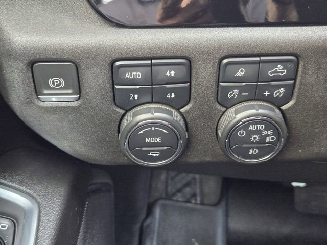 Used 2024 Summit White Chevrolet LTZ image 19