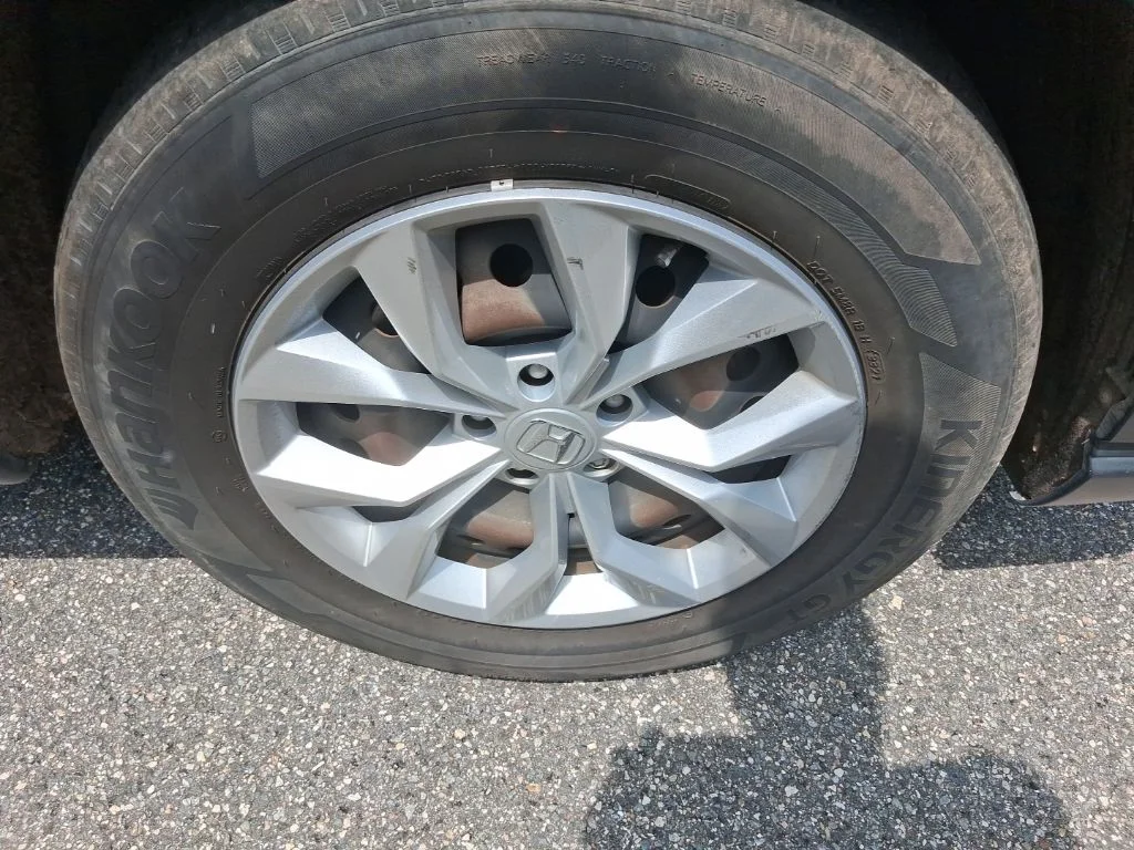 Used 2023  Honda LX image 13