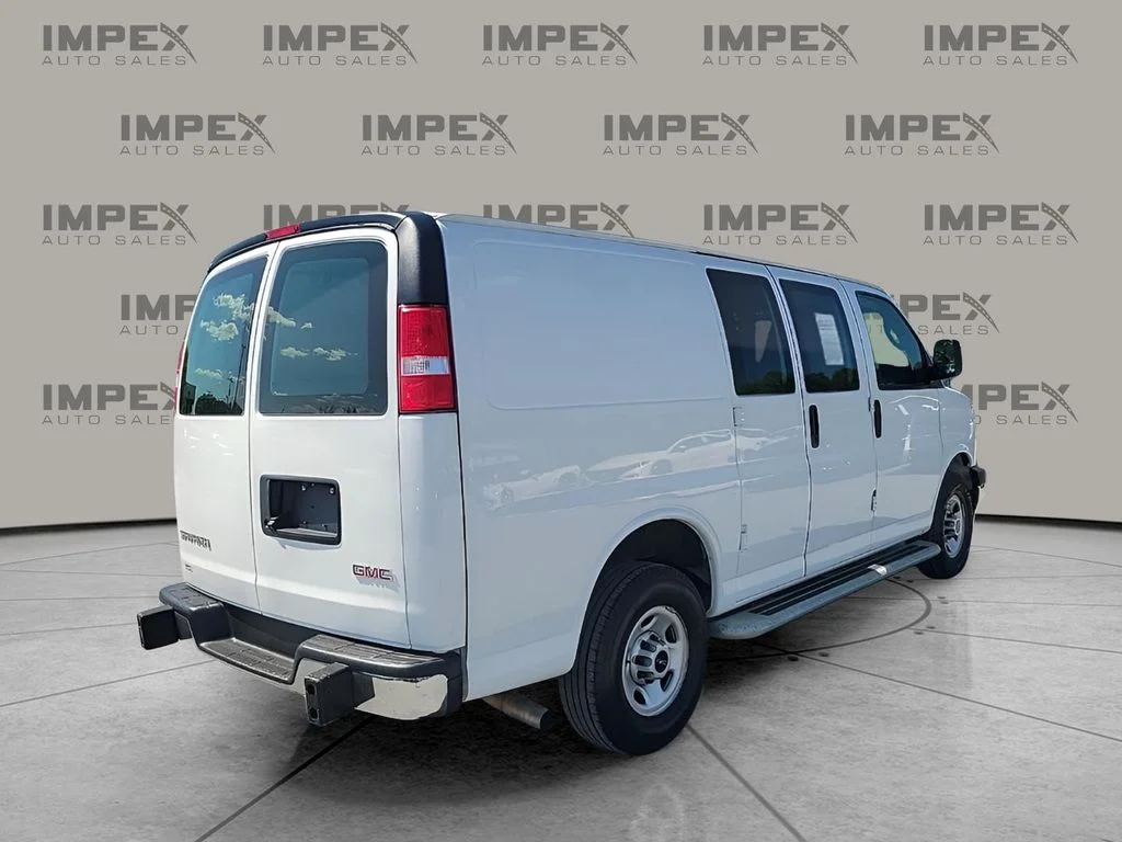 Used 2023 White GMC Work Van image 5