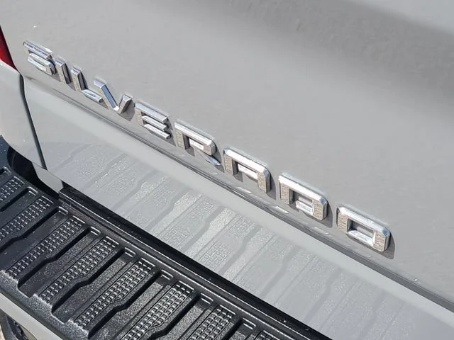 Used 2025 Slate Gray Metallic Chevrolet RST image 30