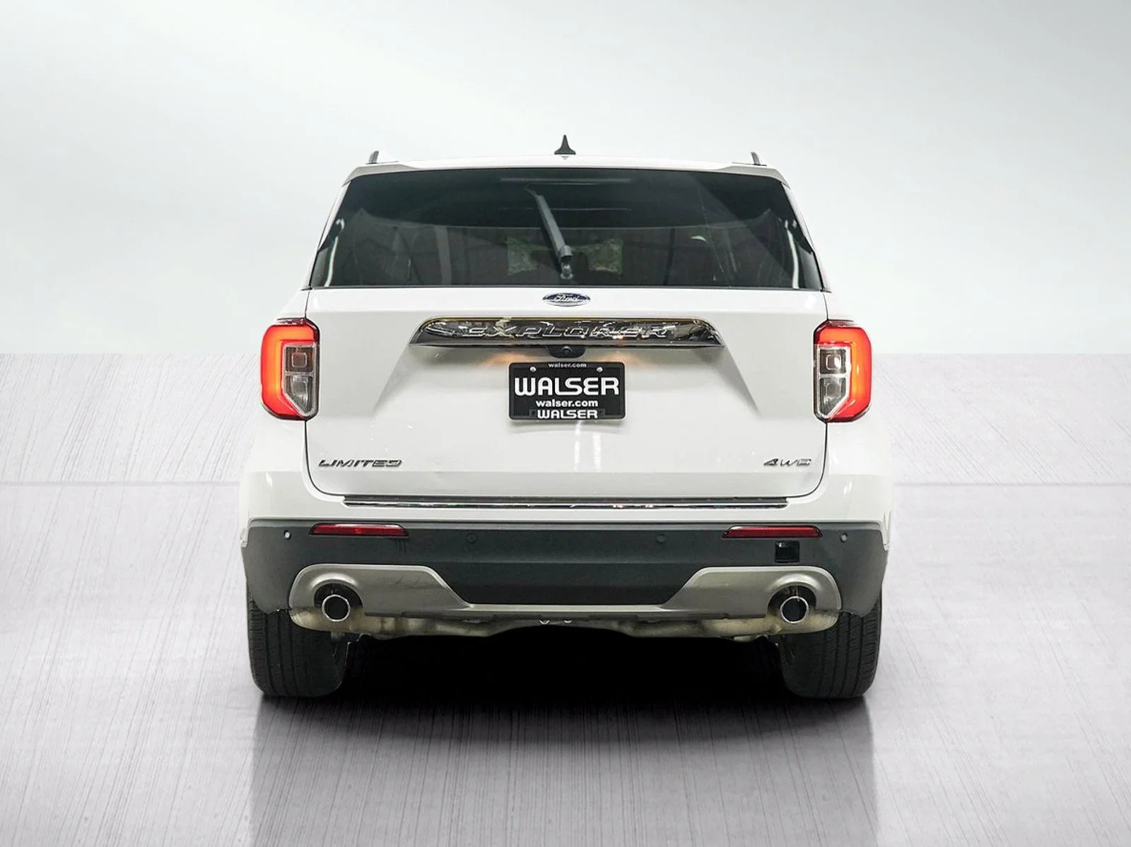 Used 2023 Oxford White Ford Limited image 4