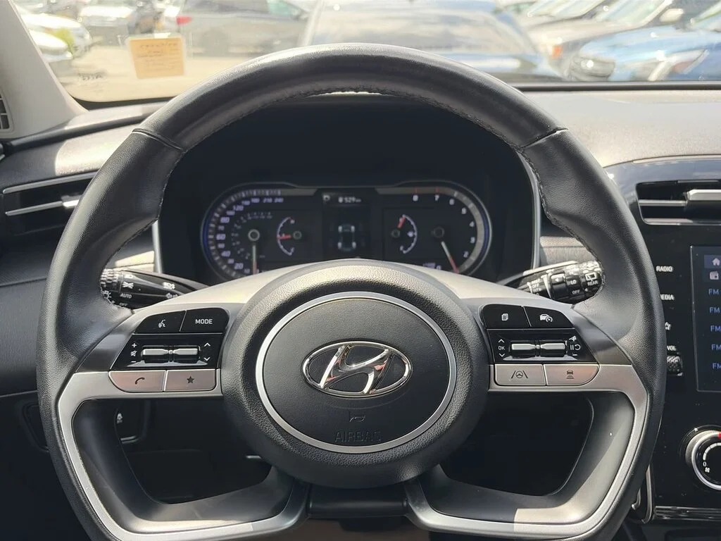 Used 2023 Shimmering Silver Hyundai AWD 2.5L Preferred Dilawri Certified   Local BC image 22