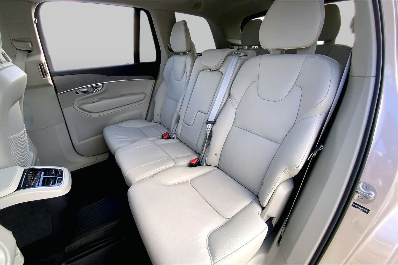 Used 2025 Bright Dusk Metallic Volvo Plus image 20
