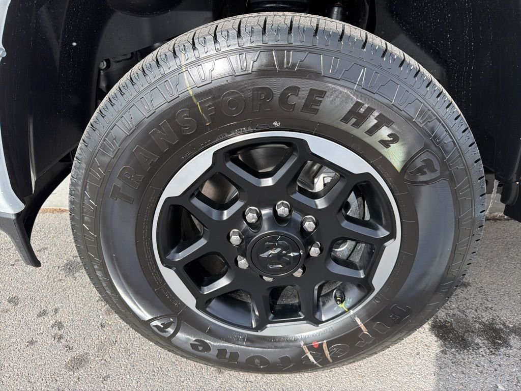 New 2026 Bright White Clear-Coat Exterior Paint RAM Laramie image 59