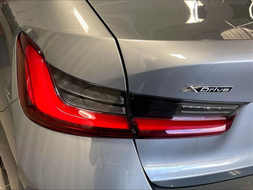 Used 2025 Gray BMW 330i xDrive image 33