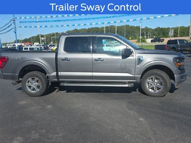 Used 2025 Gray Metallic Ford XLT image 4
