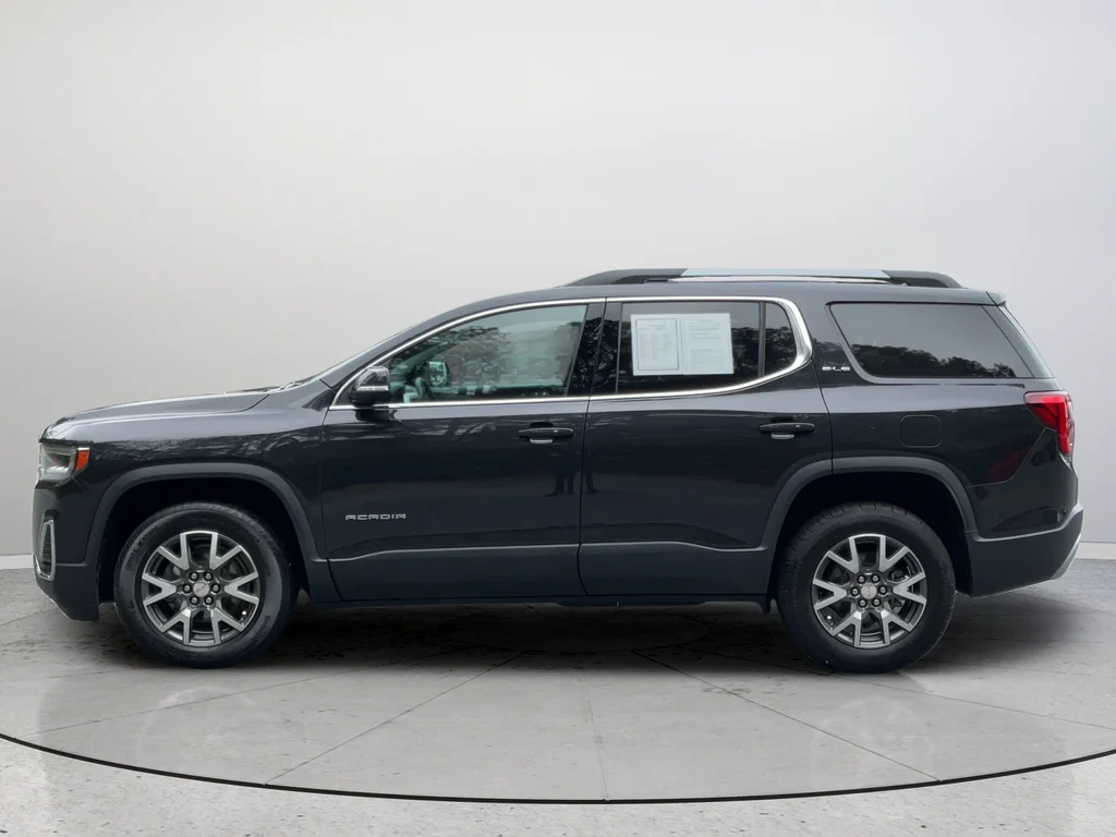 Used 2020 Black GMC SLE image 10