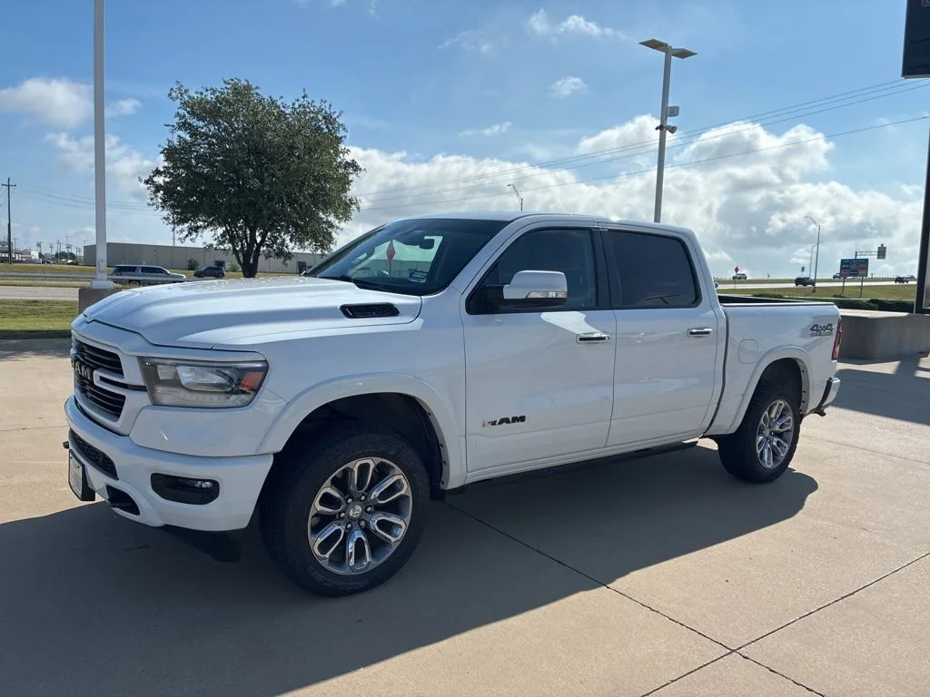 2021 RAM 1500 Laramie 4x4 Crew Cab 5'7's photo