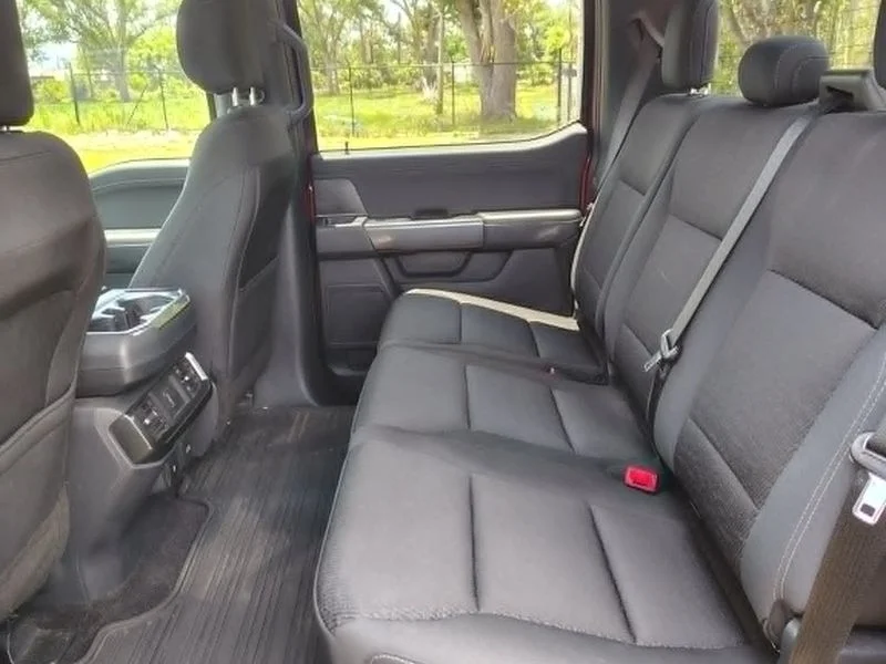 Used 2021 Red Ford XLT 4X4 CREW 5.0 image 12