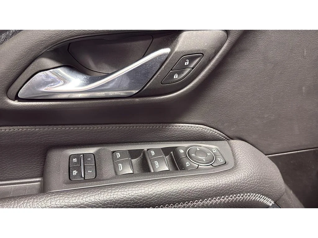Used 2023 Onyx Black GMC Denali image 17