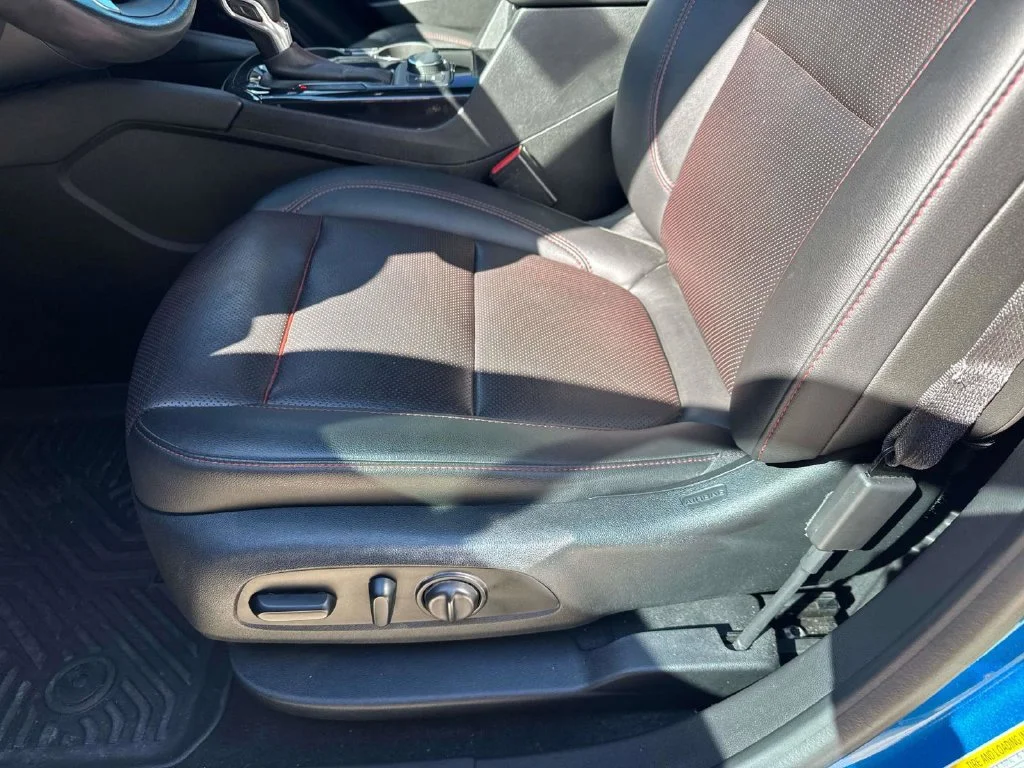 Used 2021 Blue Chevrolet RS image 33