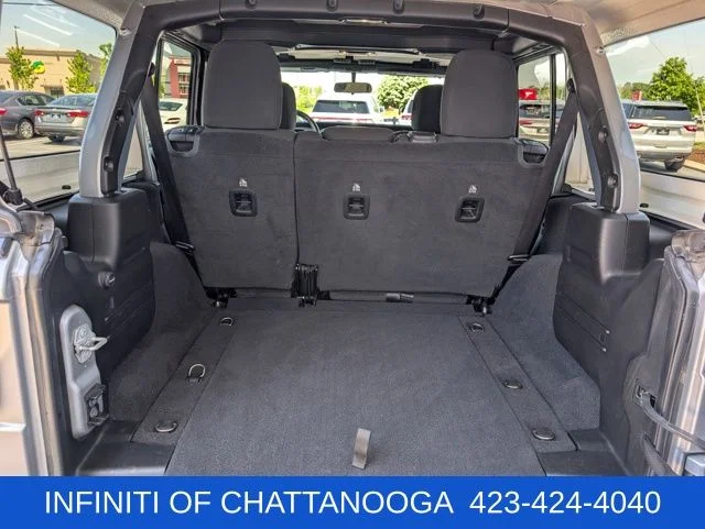 Used 2021 Silver Jeep Unlimited Sahara image 20