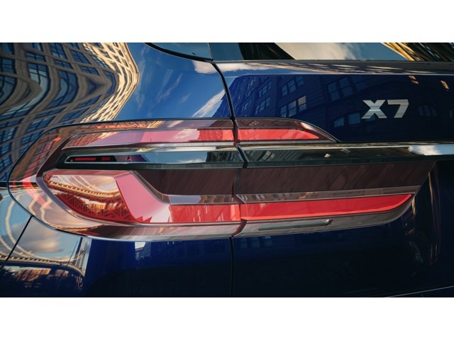 New 2027 Tanzanite Blue II Metallic BMW M60i image 8
