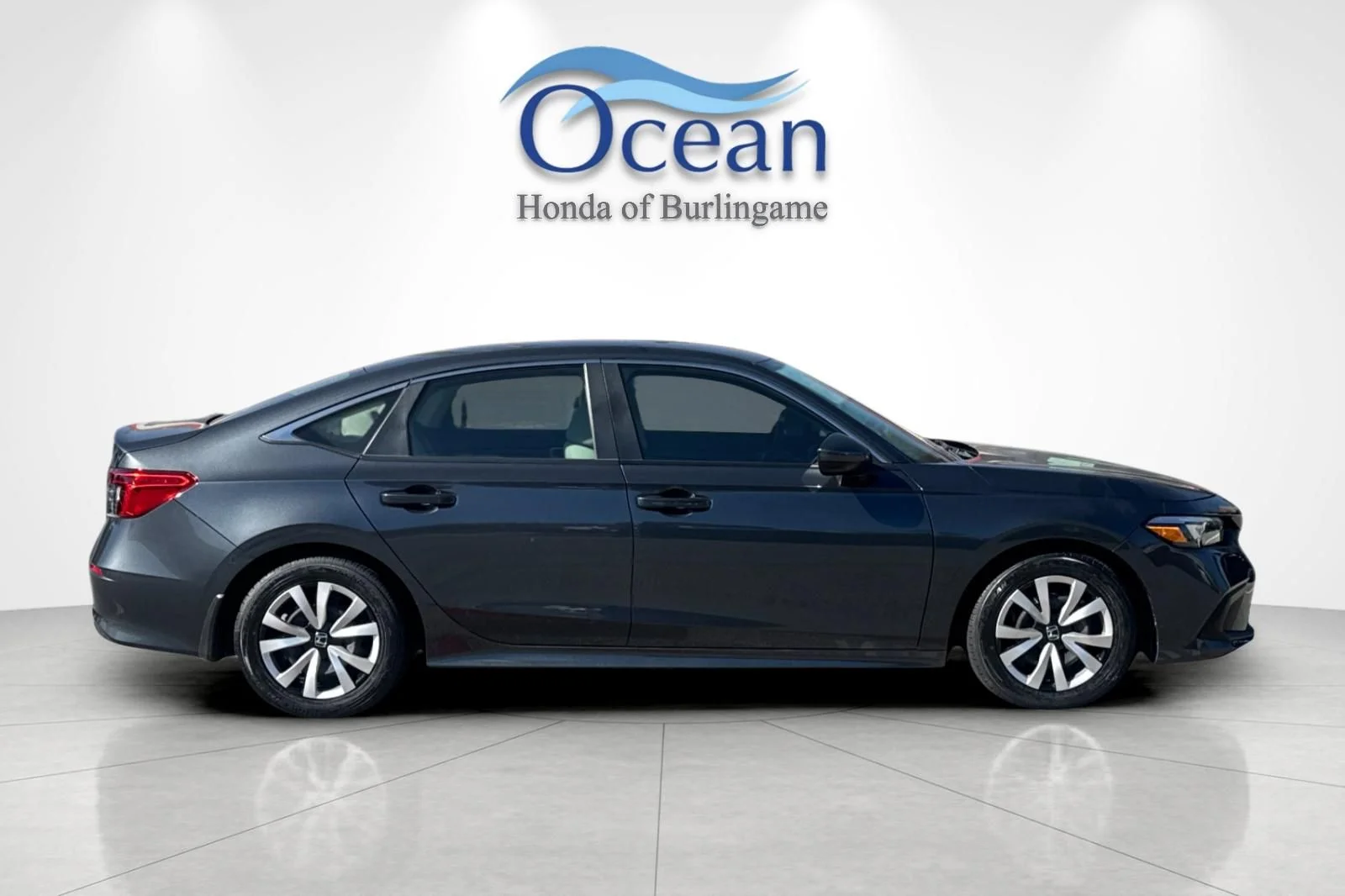 Certified Used 2024 Meteorite Gray Metallic Honda LX image 3
