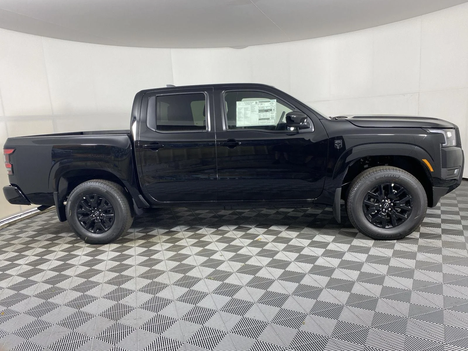 New 2026 Super Black Nissan Crew Cab SV image 20