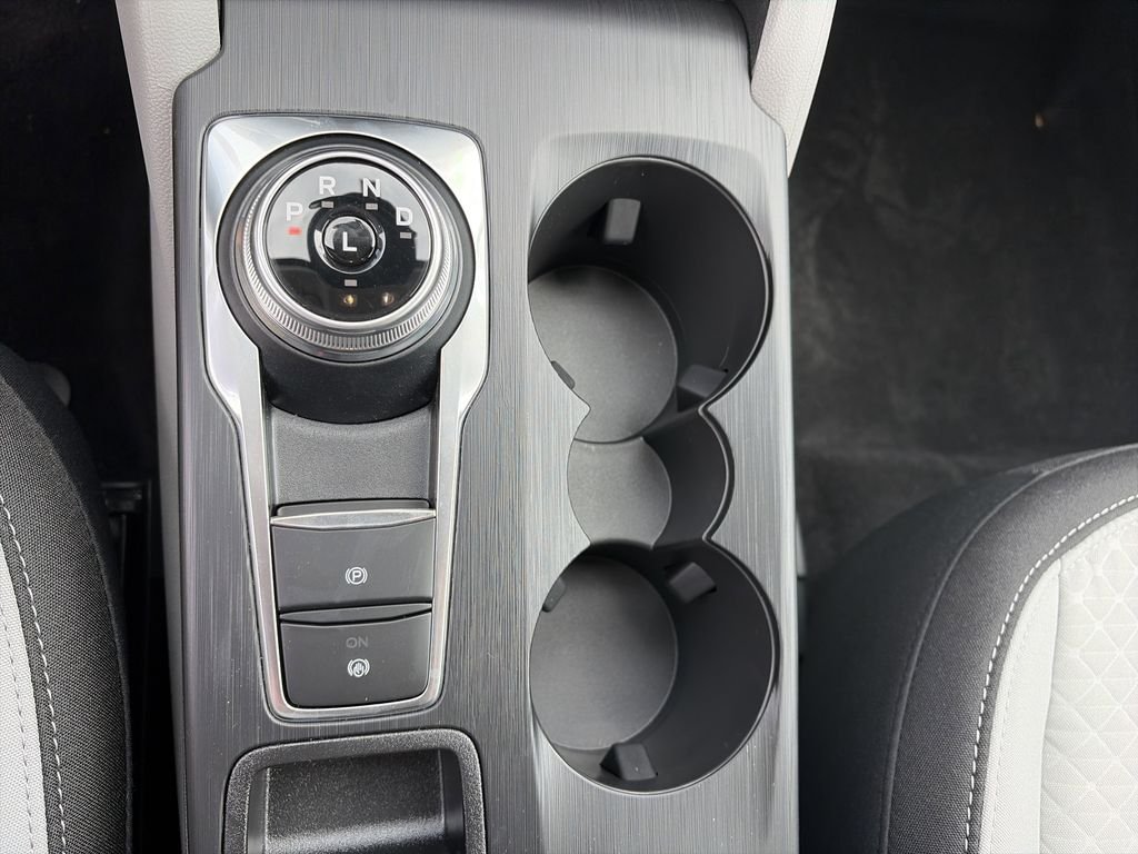 Used 2025 White Ford Active image 25
