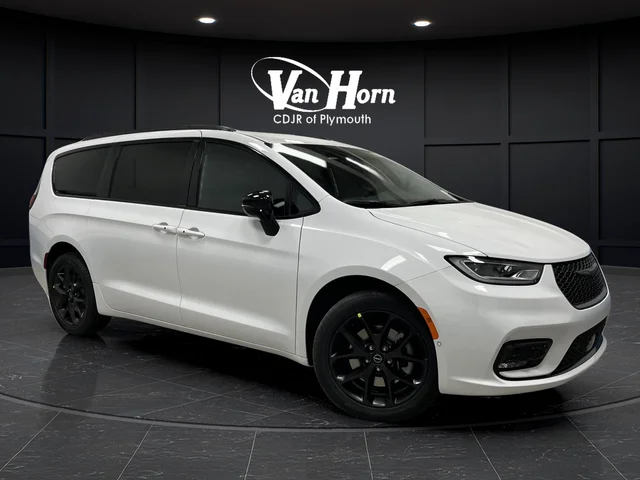 New 2026 Bright White Clear-Coat Exterior Paint Chrysler Select image 41