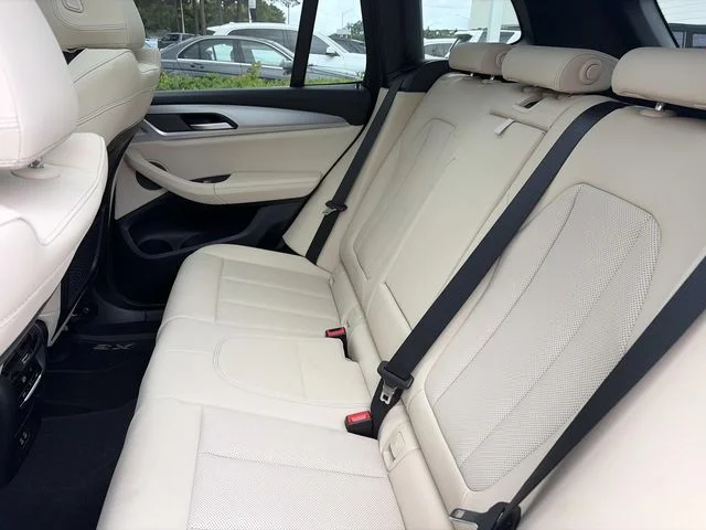 Used 2024 White BMW sDrive30i image 11