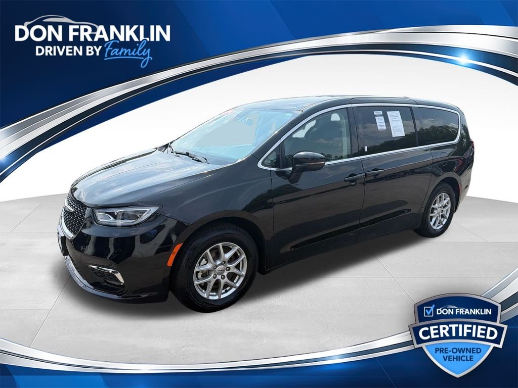 Used 2024 Black Chrysler Touring L image 1