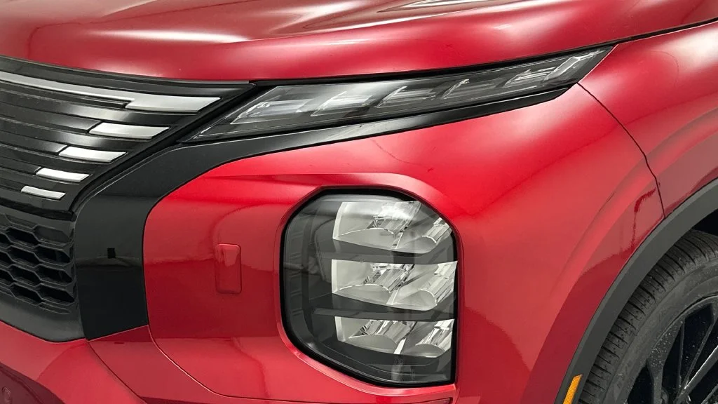 New 2026 Red Nissan SL image 15