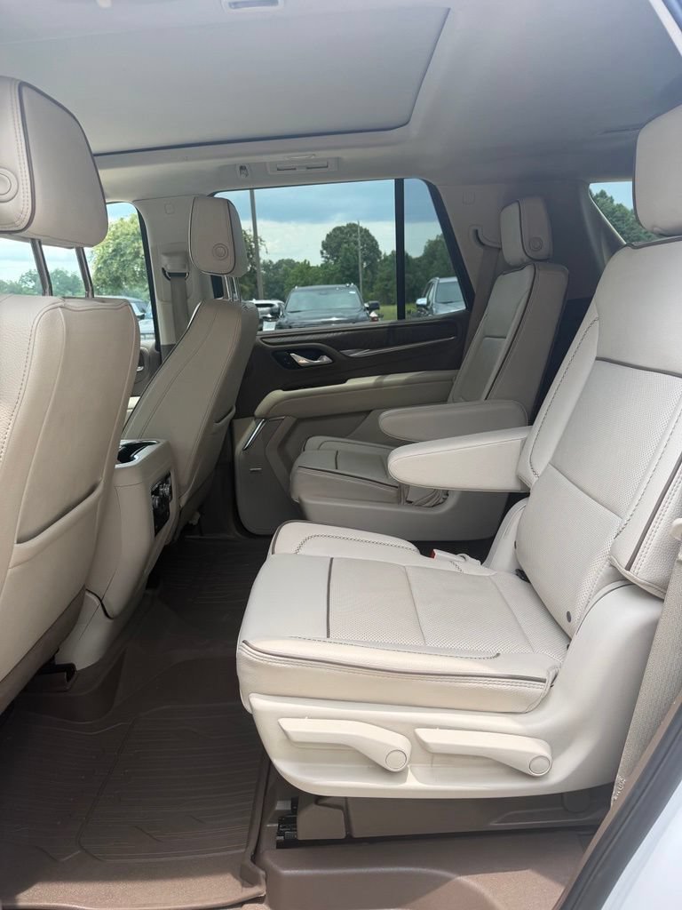2024 GMC Yukon Denali - Photo 19