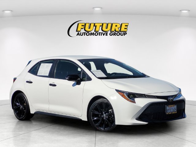 Used 2022 White Toyota SE Nightshade Edition image 1