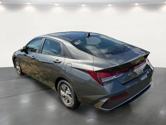 Used 2024 Gray Hyundai SE image 19